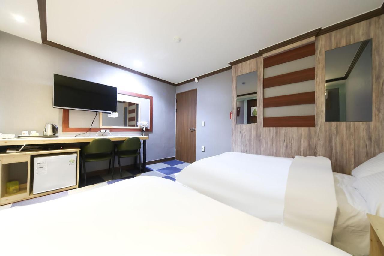 Motel Subiztel Pchohang Exteriér fotografie