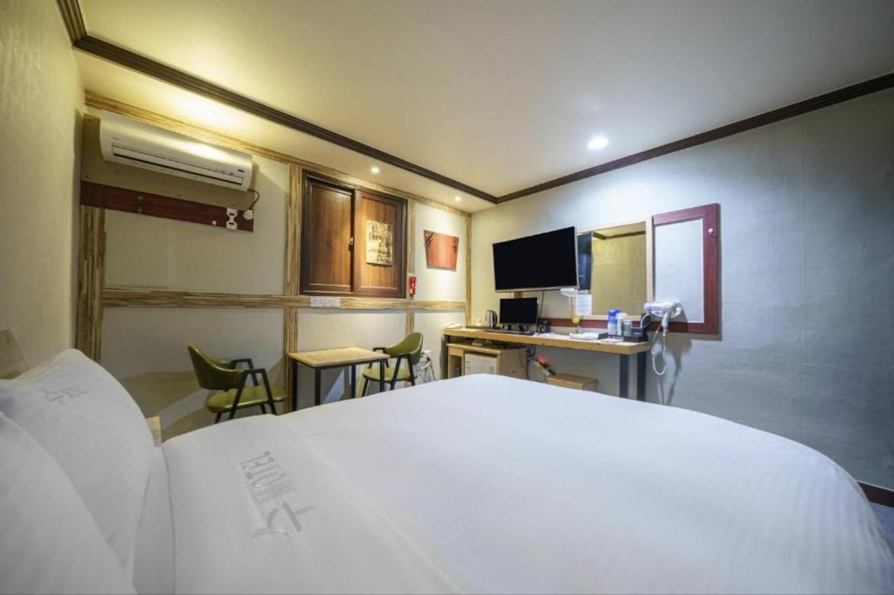 Motel Subiztel Pchohang Exteriér fotografie